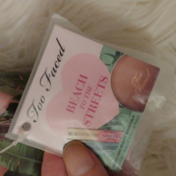 💝FIRM! NWT TOO FACED BEACH TO THE STREET LIMITED EDITION SET - Picture 2 of 14